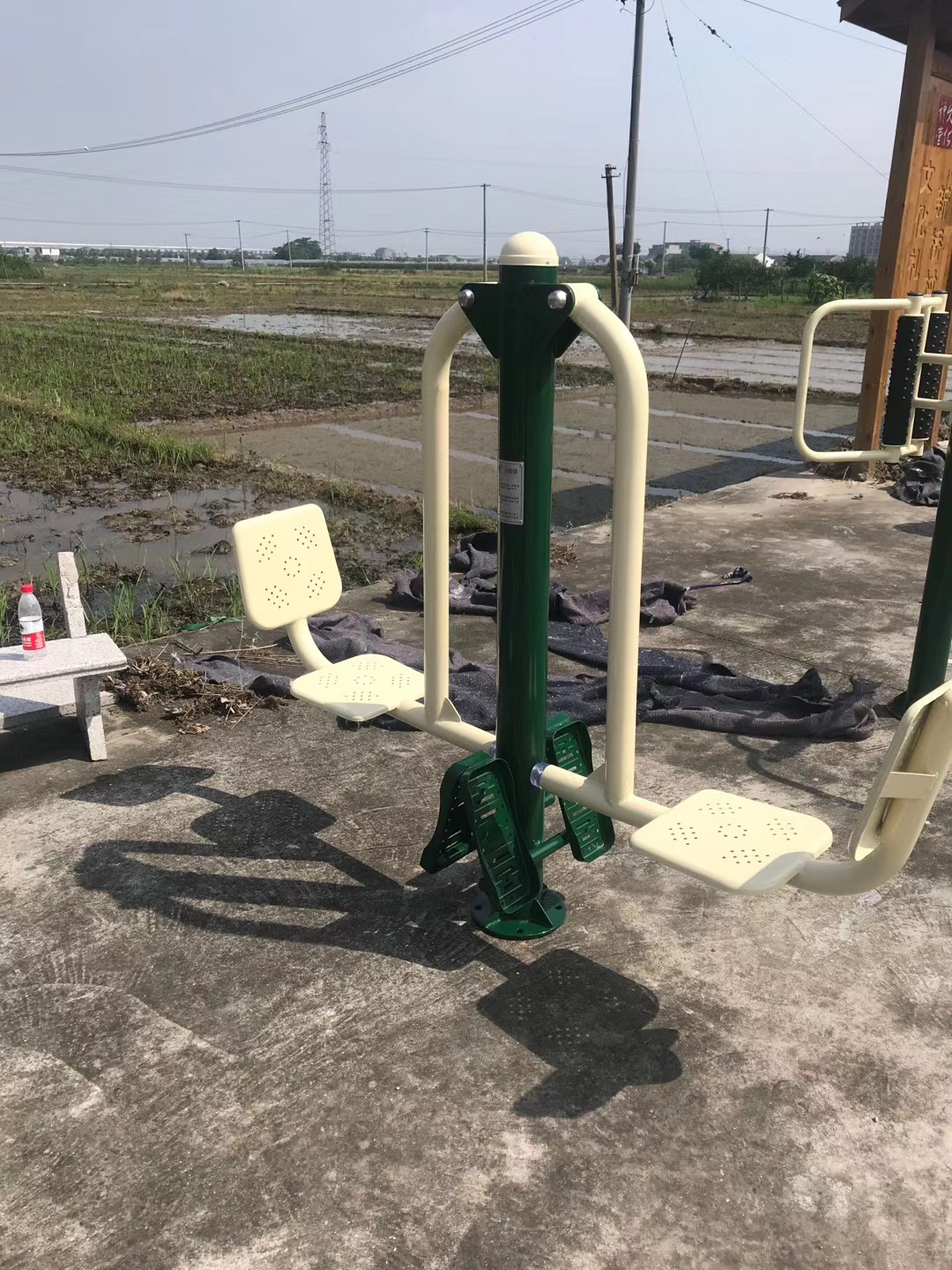 户外健身器材